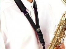 Collier saxophone BG